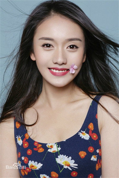 Lu Qiwei as Jiu Yue in Guardian of the Palace