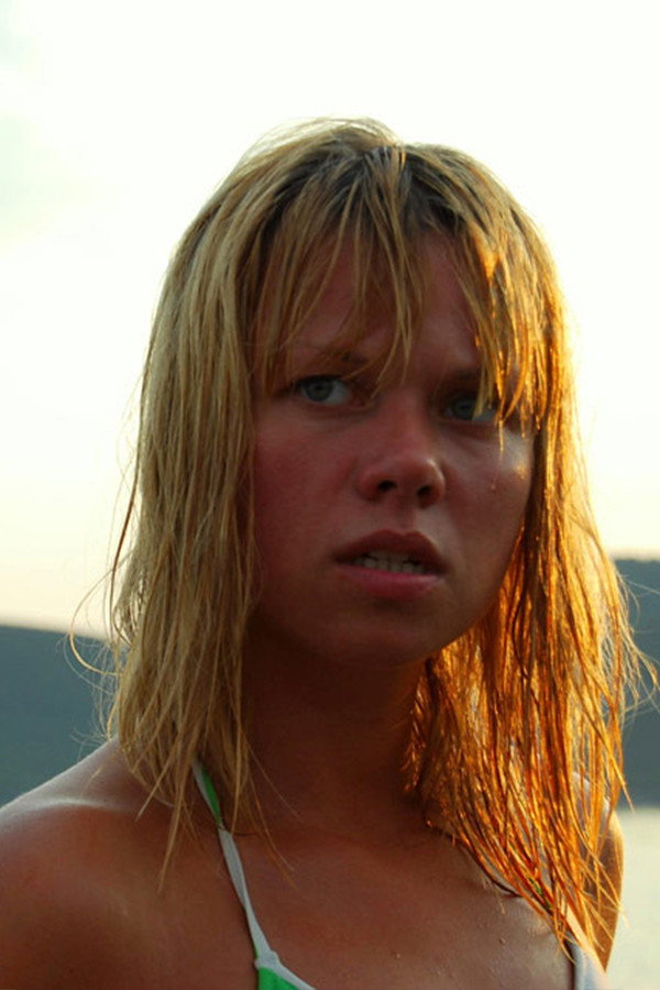 Tijana Kondić as Nataša in Natasha