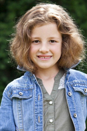 Terezie Holá as Nina's sister in #annaismissing