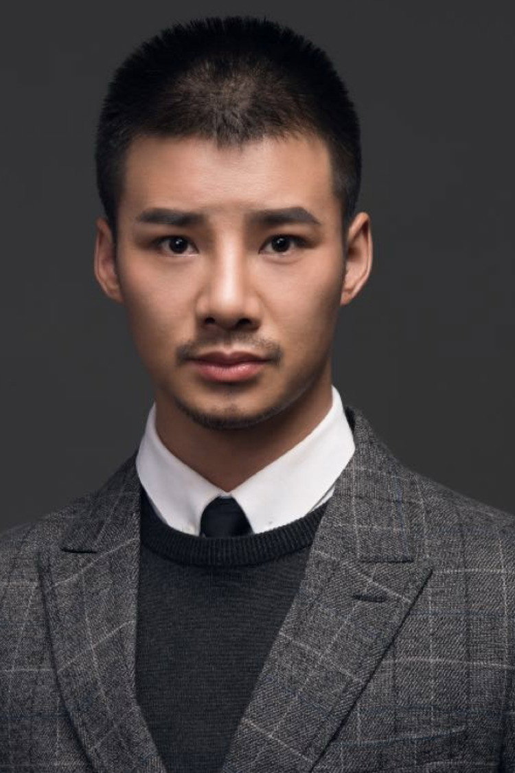 Xu Liwei as Constable Wang in Song Ci