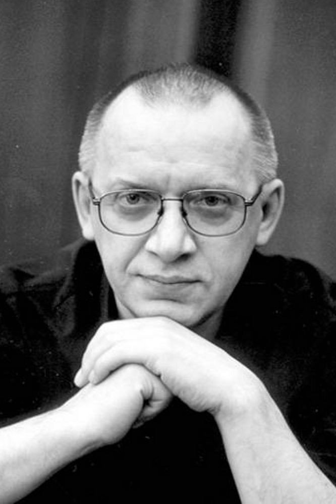 Сергей Арцибашев as Дедулик in Theory of booze