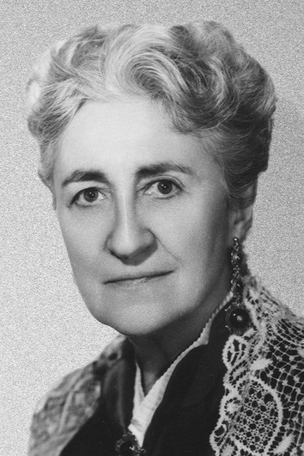 Ethel Griffies as Mrs. Bundy in The Birds