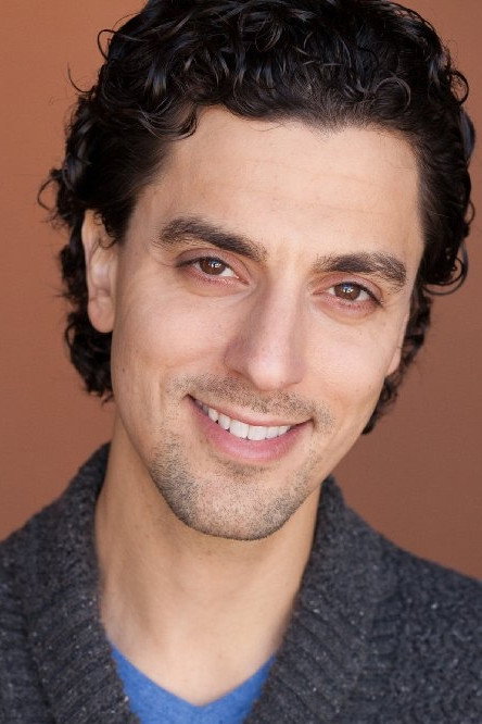 Hunter Stiebel as Zac Zimmerman in Sharp