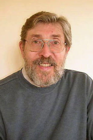 Frank Cox as Self in Over the Edge: The Story of 'The Edge of Destruction'