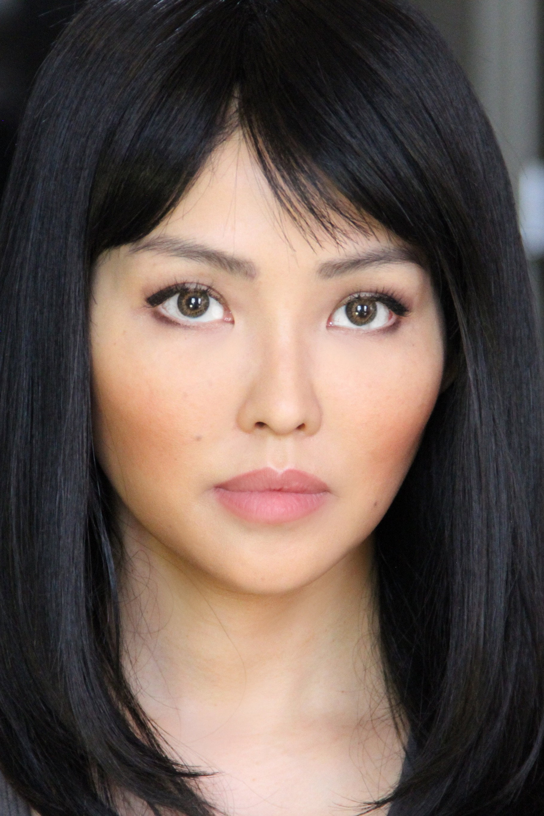 Elizabeth Tan as Vera Chiang in The Singapore Grip