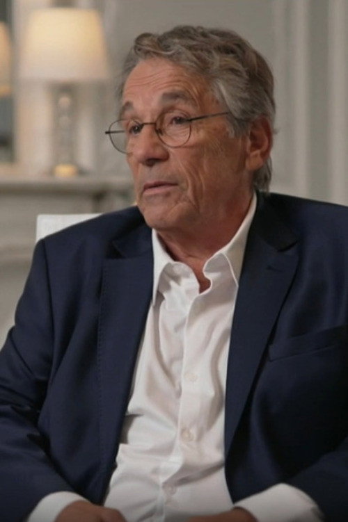 Patrick Ardisson as Self (Thierry Ardisson's brother) : Interviewed in La face cachée de l'homme en noir