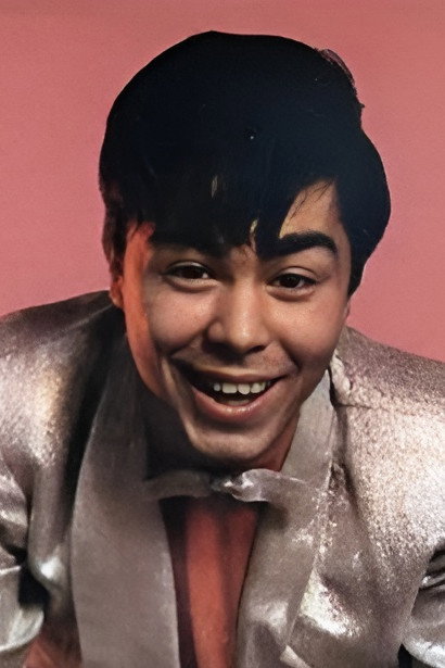 Jacques Moulières as Manuel aka 'Moustique' in Lovers' Net
