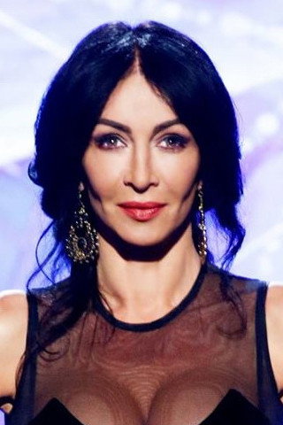 Mihaela Rădulescu as Hilde in 15