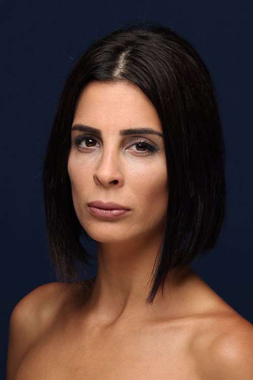 Eylül Öztürk as Nurperi in Sea and Sun