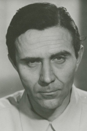 Erik Hell as Väg-Larsen in Komedi i Hägerskog