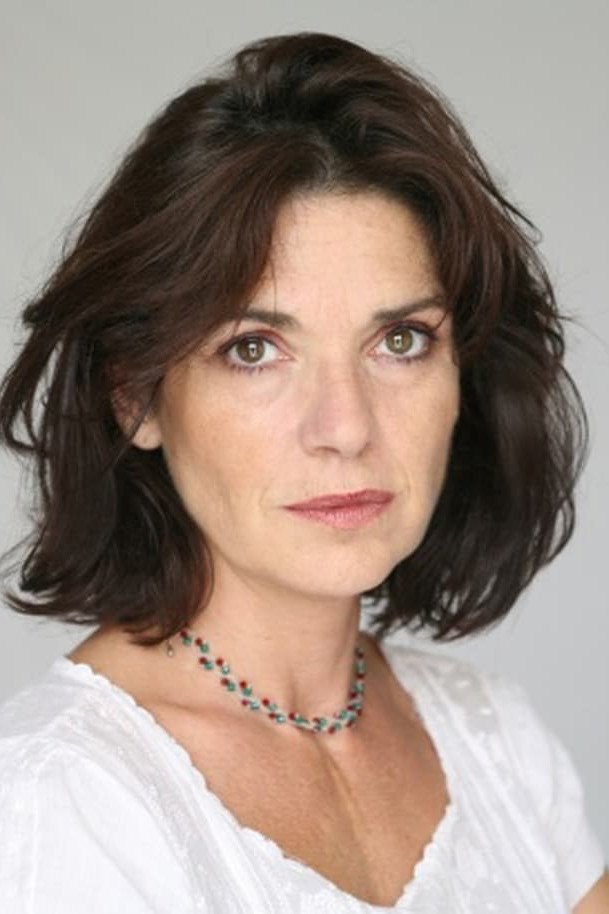Anne Canovas as Françoise Sorel in Ange de feu