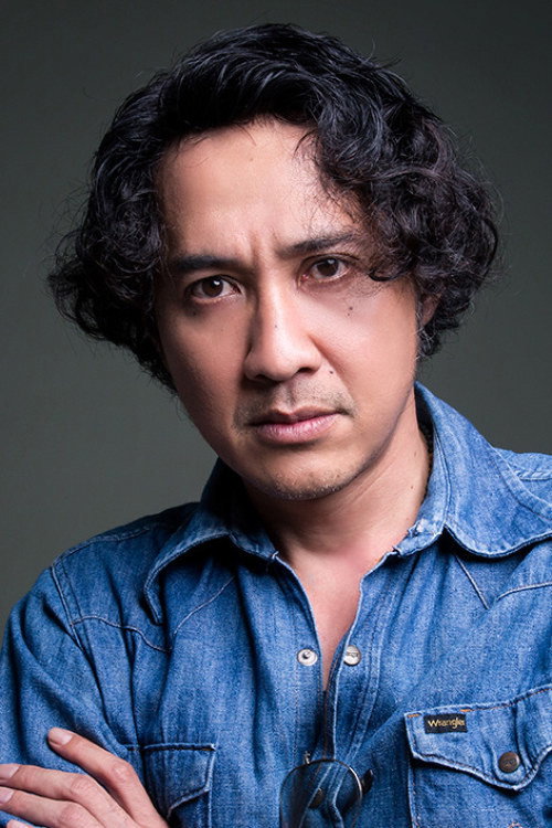 Agus Kuncoro as Andar in A World Without Commas