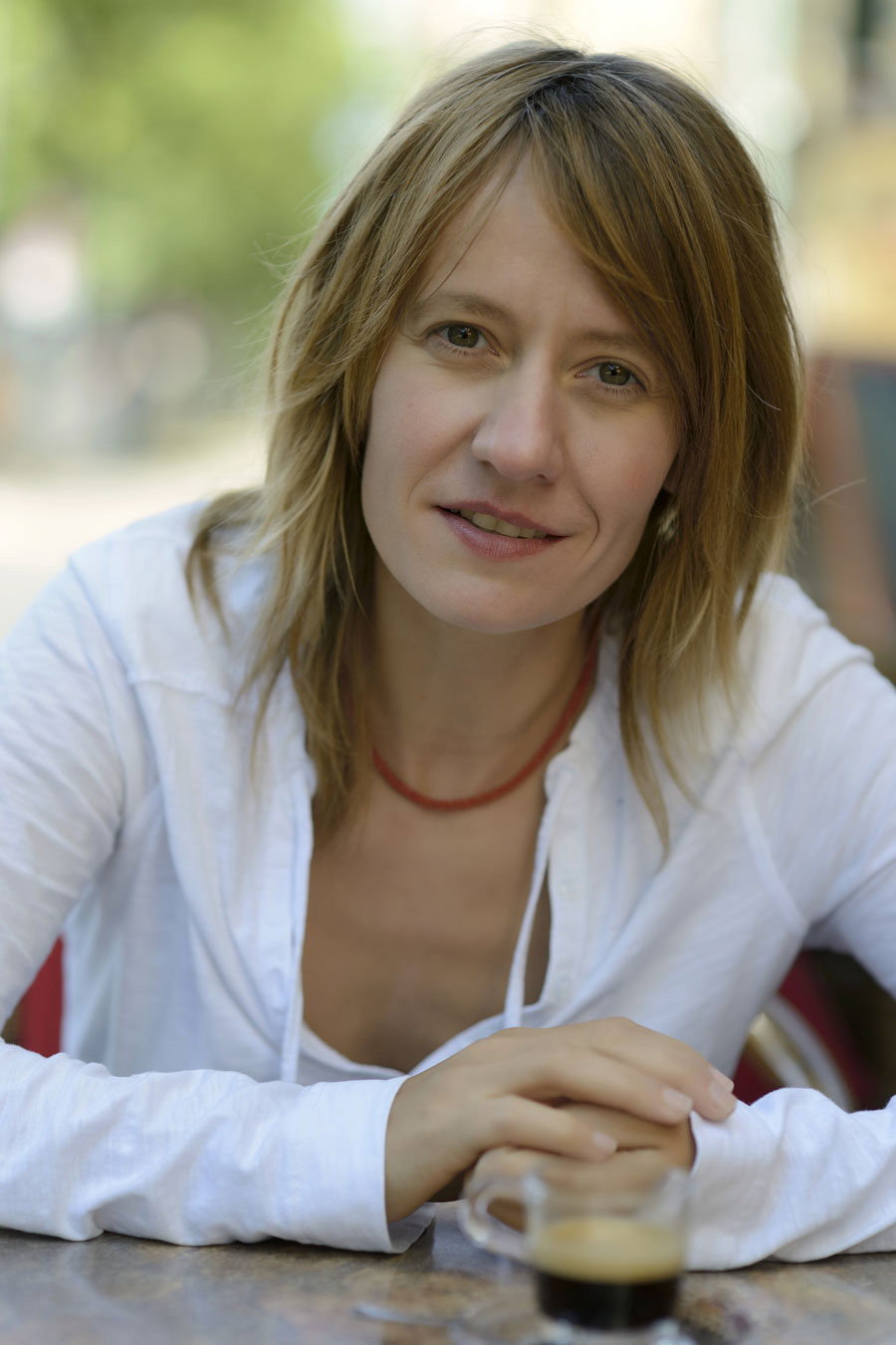 Jennipher Antoni as Ewa in Natascha