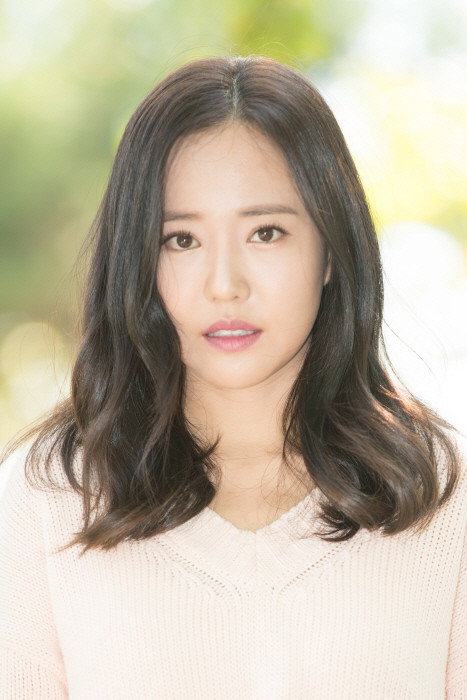 오산하 as Joo-yeon in I Saw the Devil