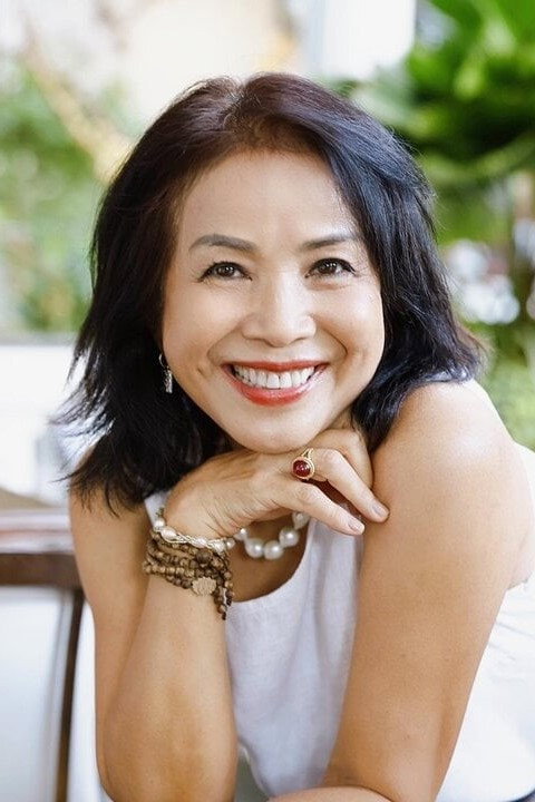 Nguyễn Minh Trang as Phương in Crossing The Old Street In The Afternoon