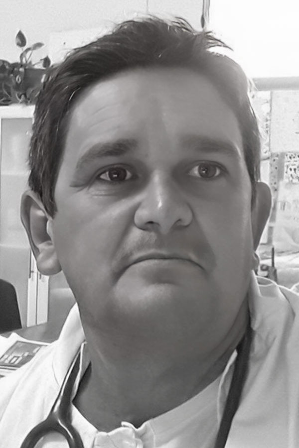 Marcelo Marcote as Carlitos, "Taruguito" in Los chicos crecen