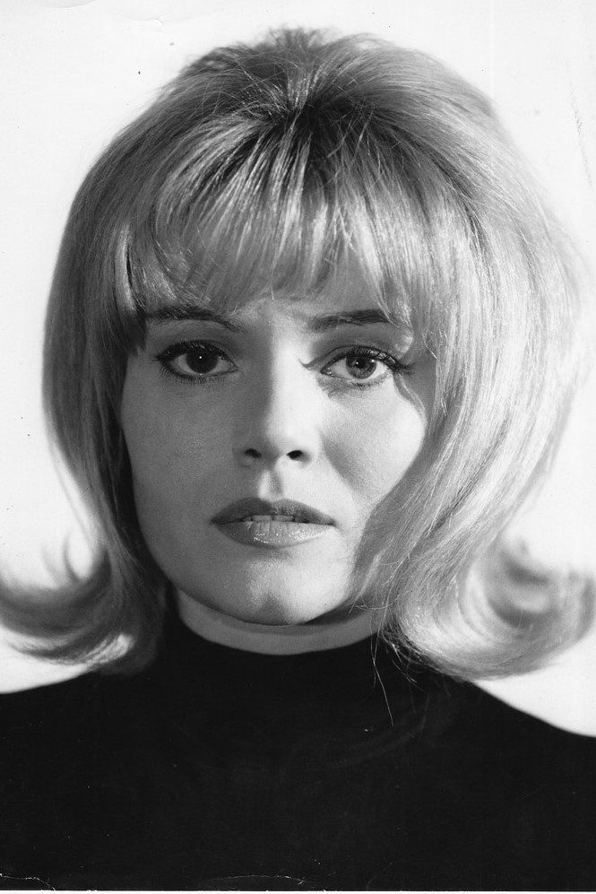 Anita Höfer as Selmy in Mittsommernacht
