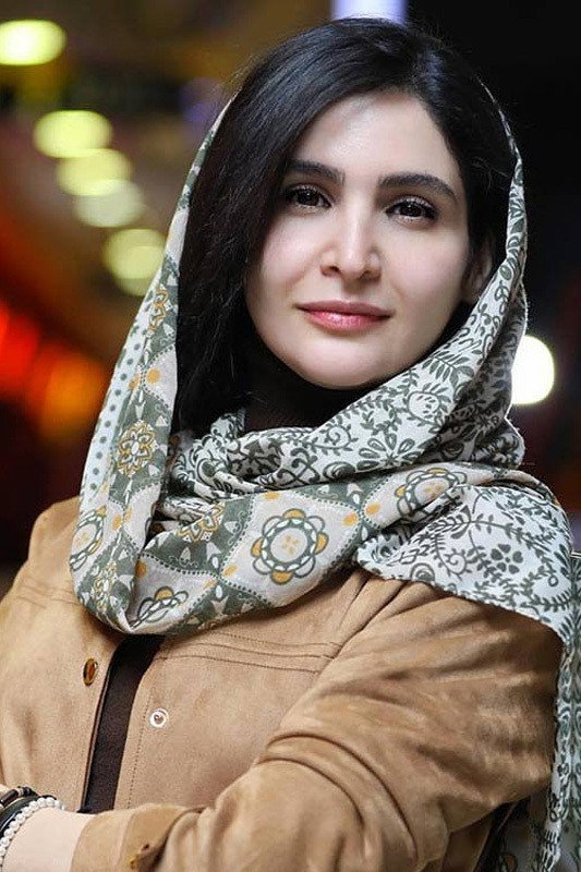 Noura Hashemi as Sima in Freeway