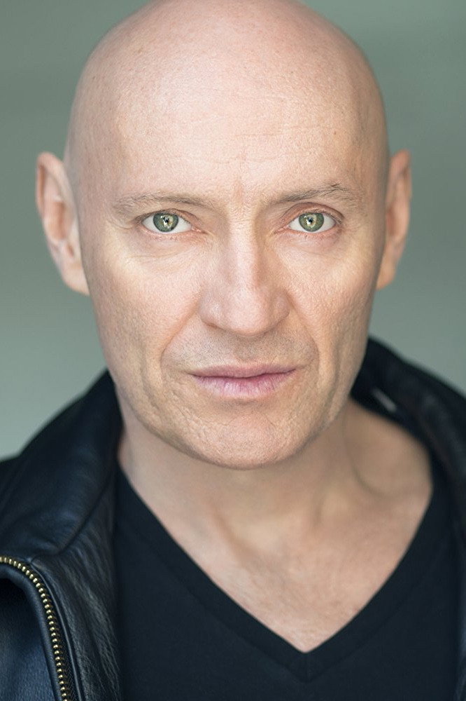 Jamie Jackson as Leader in Diverge