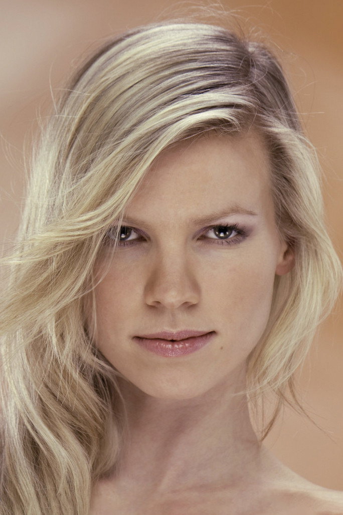 Marketa Belonoha as Girl #1 in Bound Cargo