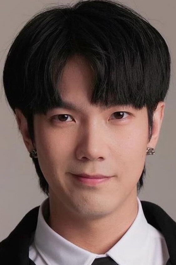 จักรพันธ์ พุทธา as Pete in รักโคตรร้าย สุดท้ายโคตรรัก