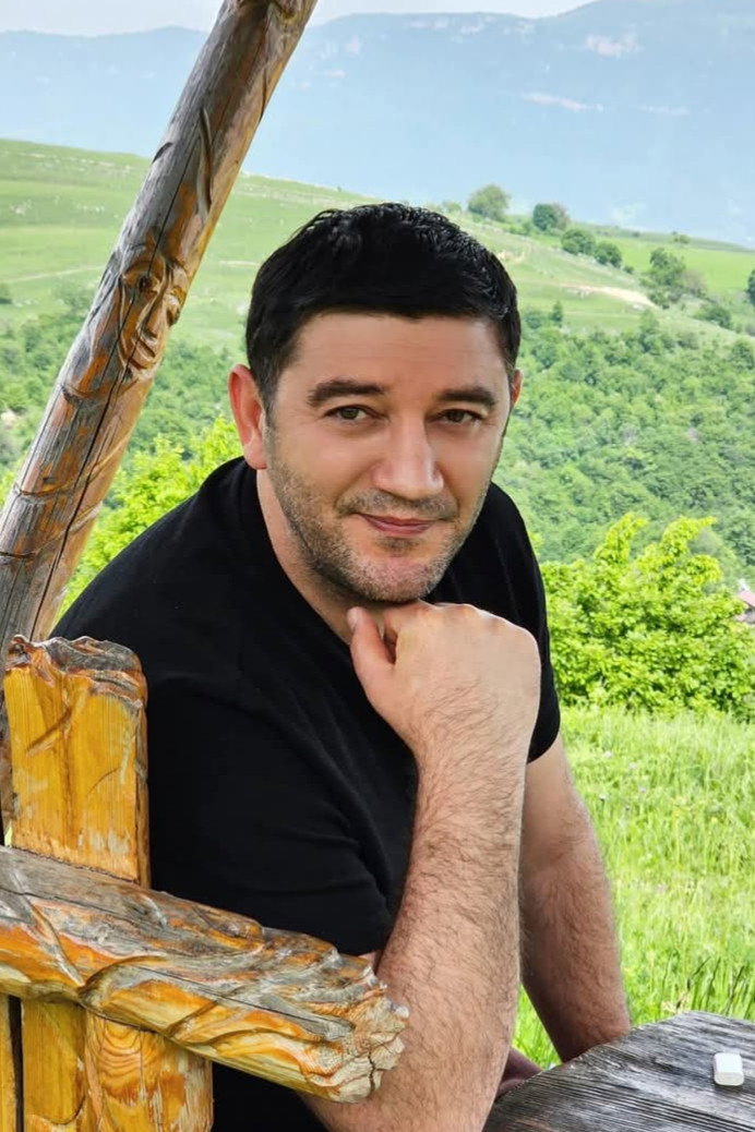 Garik Sephkhanyan as Ruben in Full House