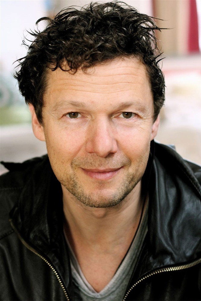 Jérôme Kircher as Paul in Life Ahead of Them