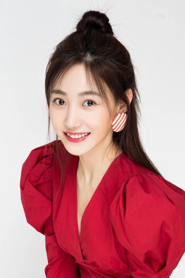 Man Yu Tong as Xuan Xuan in My Harakuro Boss