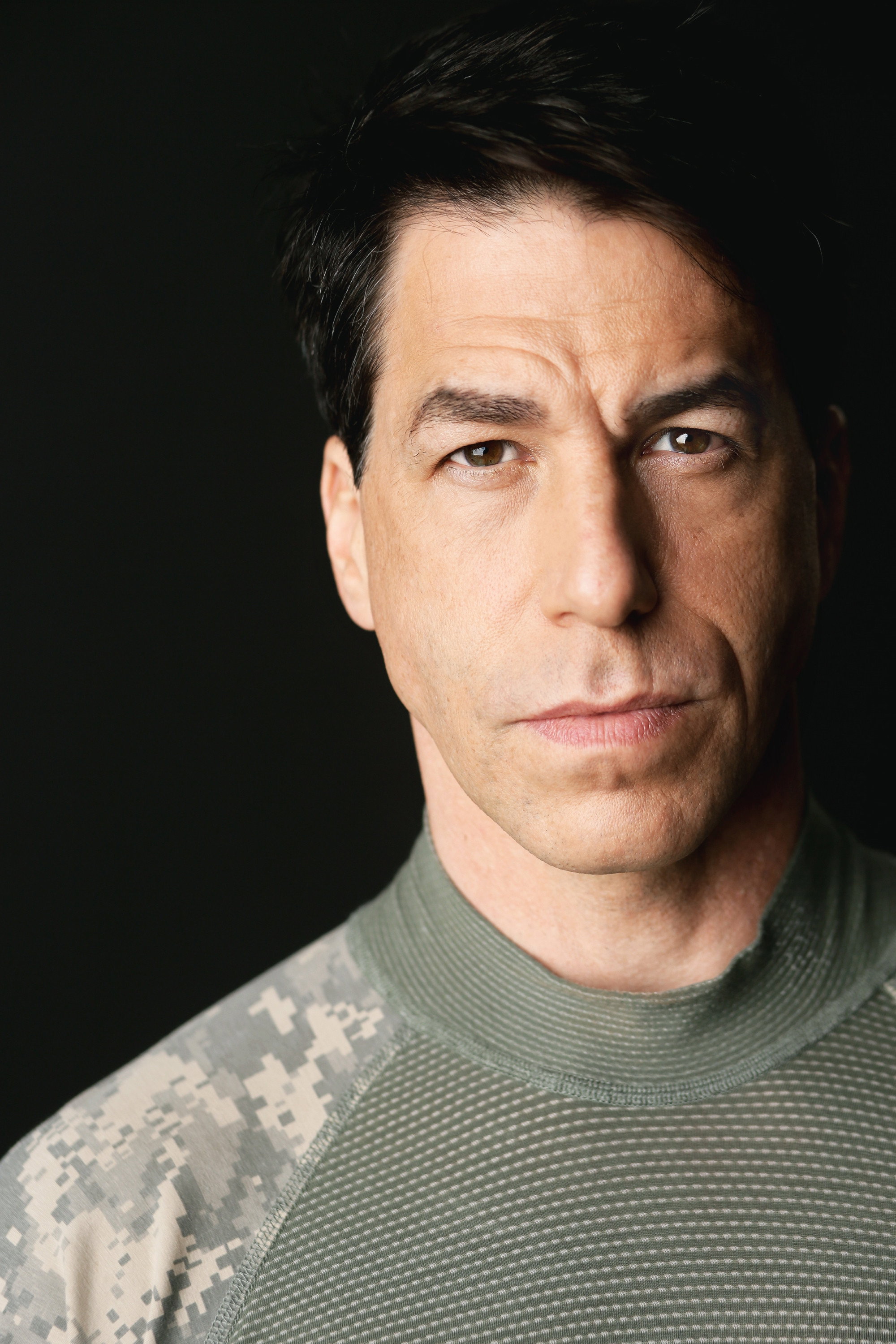 Phil Buckman as Chris in An American Werewolf in Paris