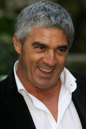 Biagio Izzo as Ciro in Merry Christmas