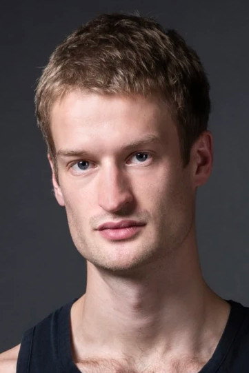 Simon Le Borgne as Dancer in Play