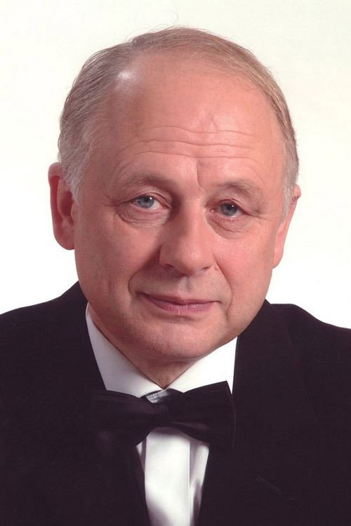 Андрей Толубеев as Yevgeni Anatolyevich in Adam's Rib