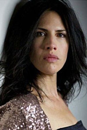 Camila Bossa as Inés Pombo in As leis de Celavella