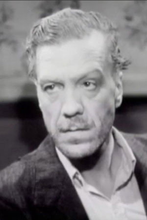 Paul Guèvremont as François Paradis in Mom's heart