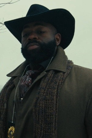 Simon Moody as Detective Victor Kershaw in Serial
