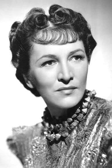 Nedda Harrigan as Miss Burns in I'll Fix It