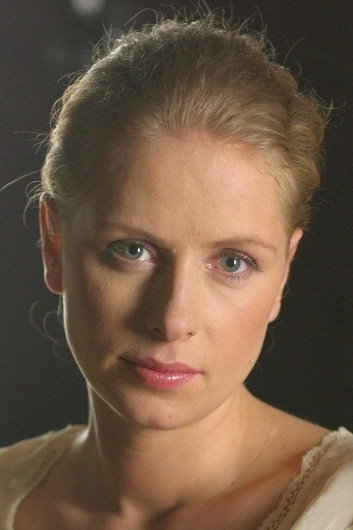 Karolina Lutczyn as Ania in Skarga