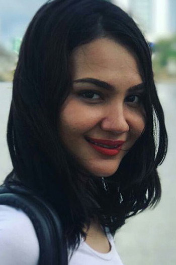 Nadia Brian as Zana in Lelakimu Yang Dulu