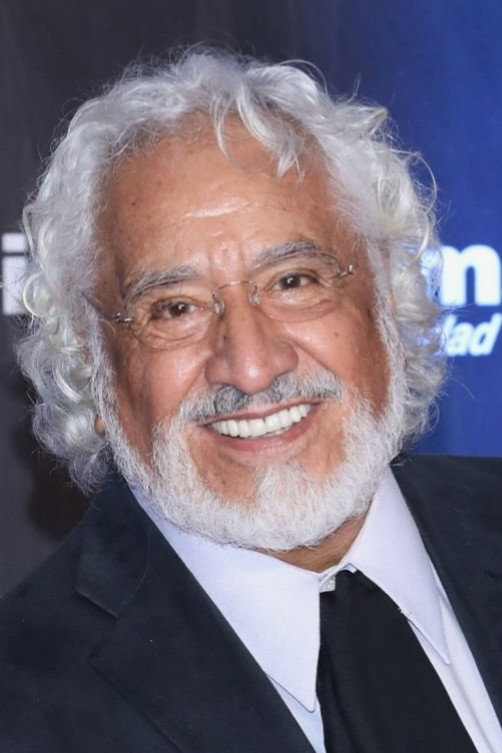 Rafael Inclán as Marcello Topacio Copote in Mi Pequeña Traviesa