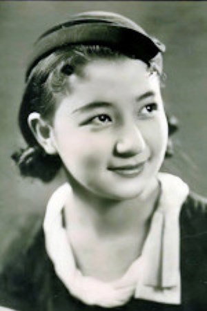 Nobuko Matsuzono as Yasue's Sister in Walk Cheerfully