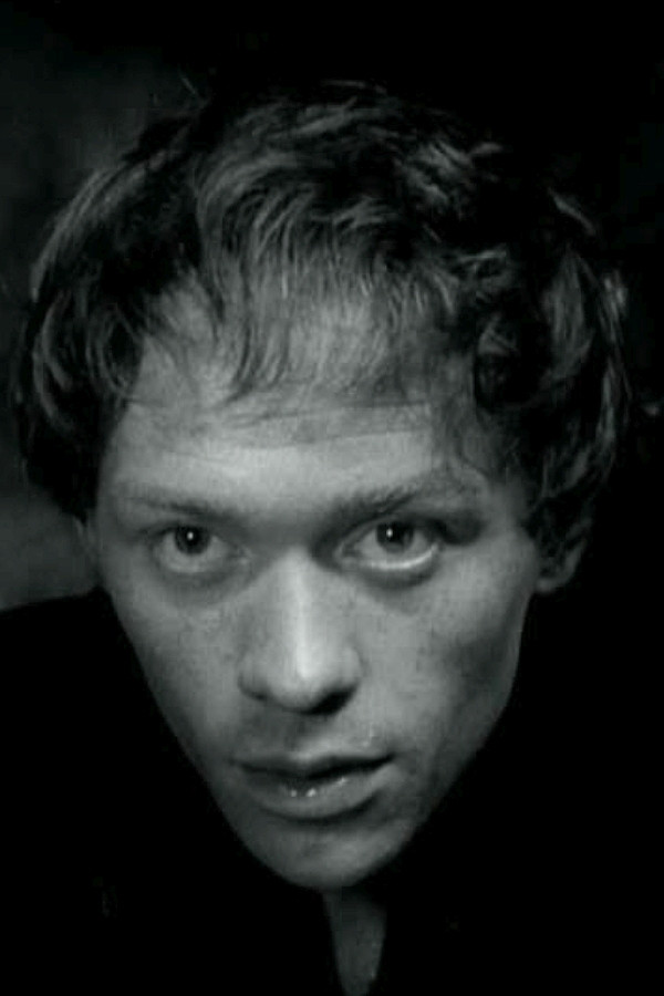 Jarosław Kuszewski as Żagiełko in Pills for Aurelia