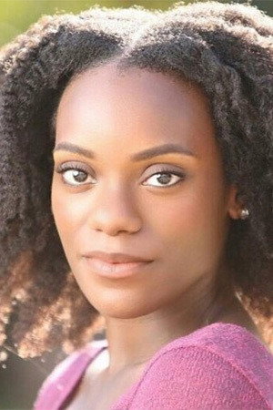 Destiny Ekwueme as Veronica in Nanny Dearest