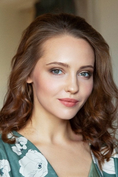 Юлия Хлынина as Даша in Call DiCaprio!