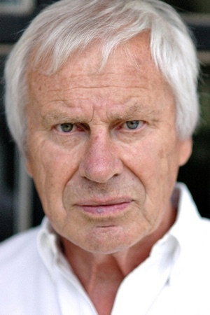 Ulli Kinalzik as Dr. Albert Caspers in Neanderthals
