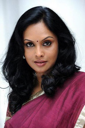 Jyothirmayi as Dr. Mallika Anand in Ayur Rekha