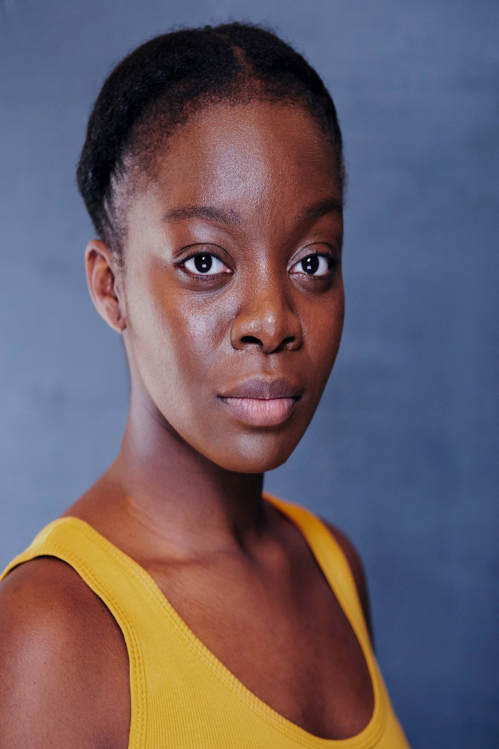 Moronkę Akinola as Kinsi in No One Gets Out Alive