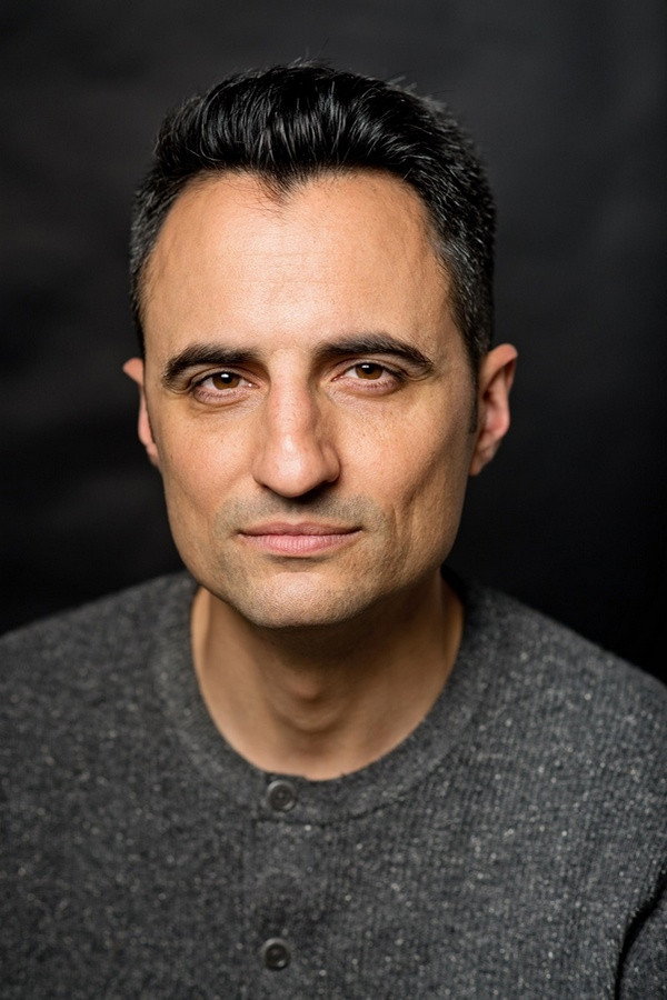 Piotr Borowski as Czarny in Miracle Seller
