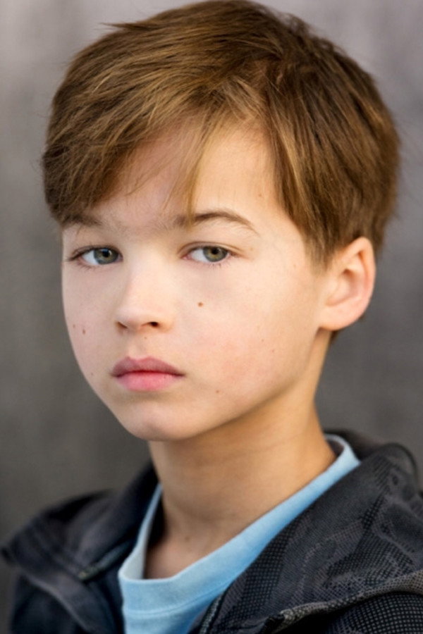 Felix Jamieson as Paul in Raised by Wolves