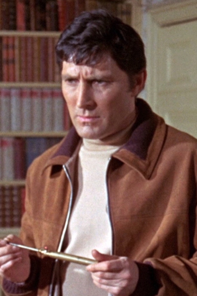 Mark Eden as Johnny Rich in Catch Hand