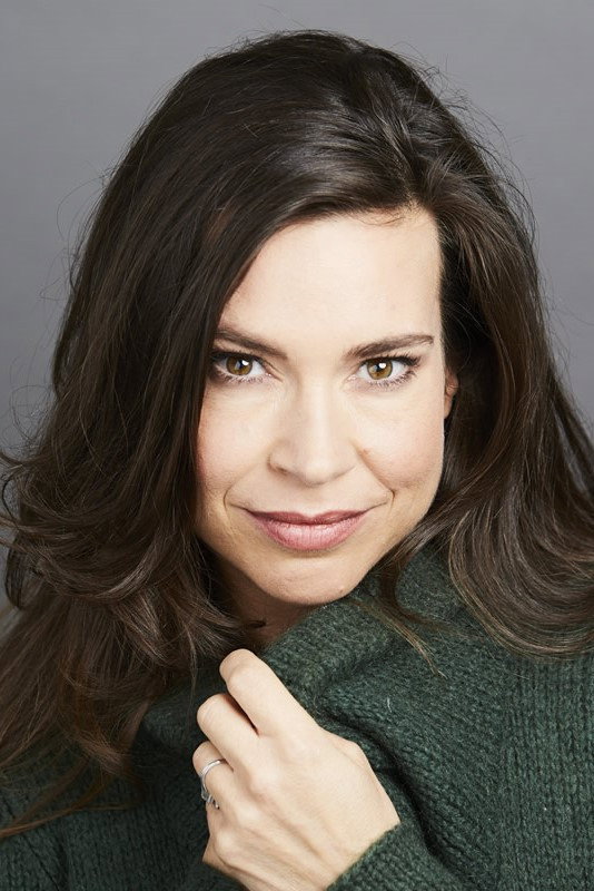 Sibylle Blanc as Claire Zappon in Zapping Family